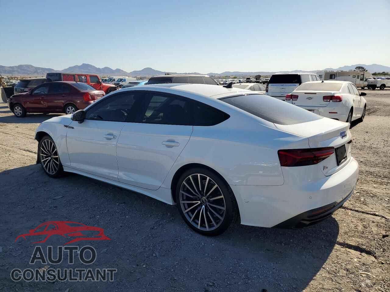 AUDI A5 2022 - WAUCBCF58NA015906