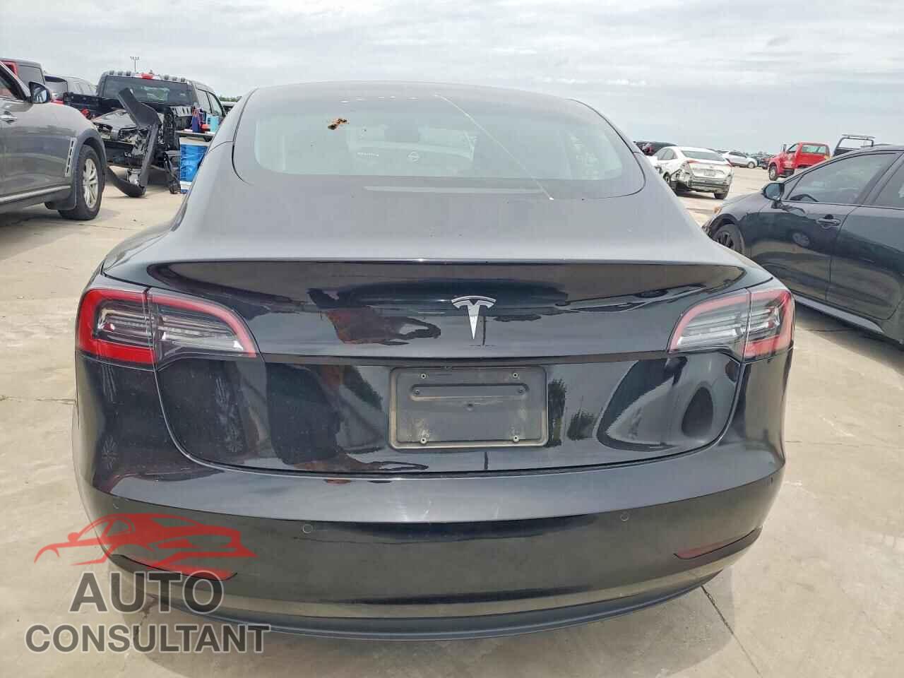TESLA MODEL 3 2021 - 5YJ3E1EA6MF064413