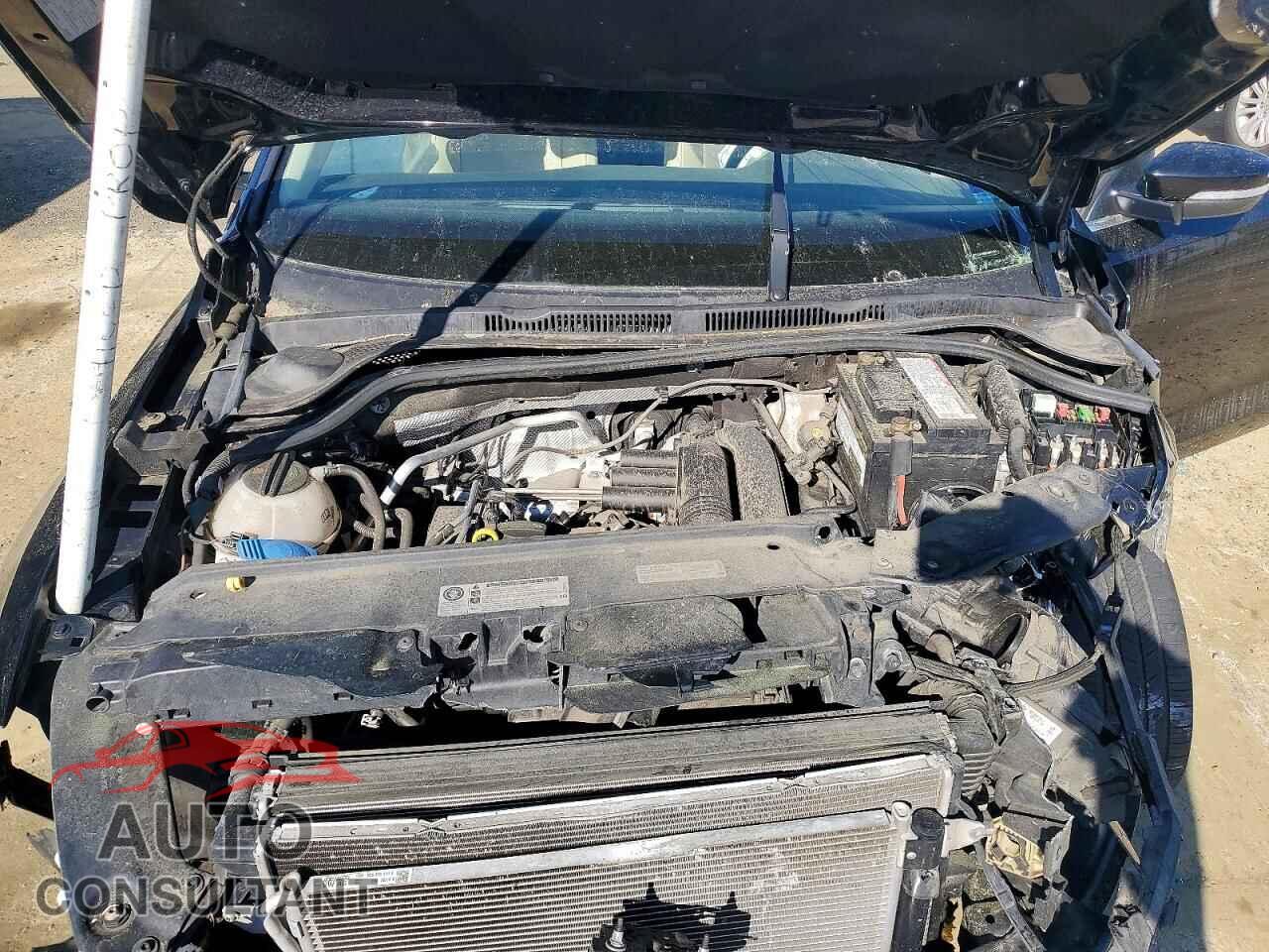 VOLKSWAGEN JETTA 2017 - 3VWDB7AJ4HM250181