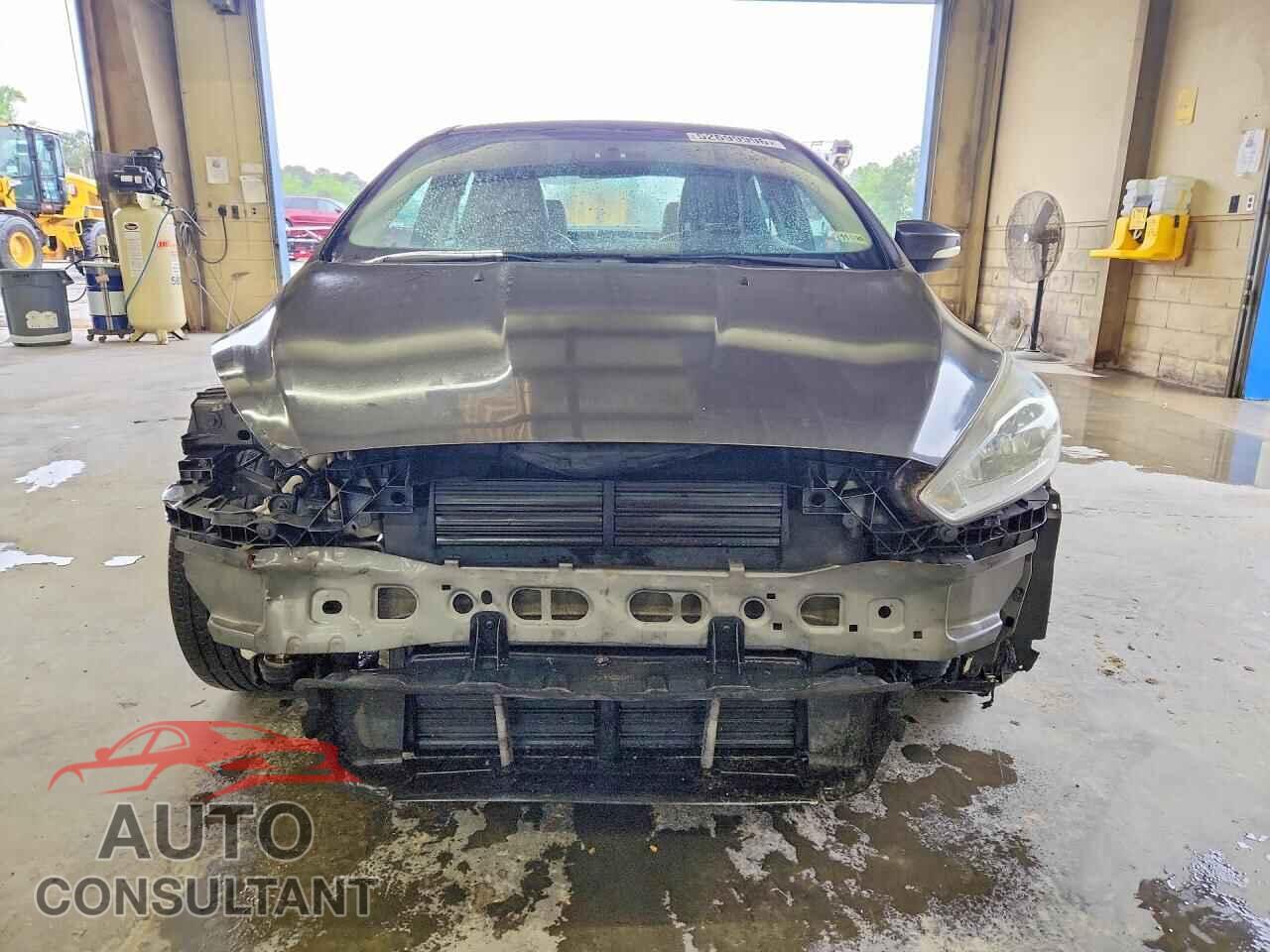 FORD FOCUS 2015 - 1FADP3F26FL216049