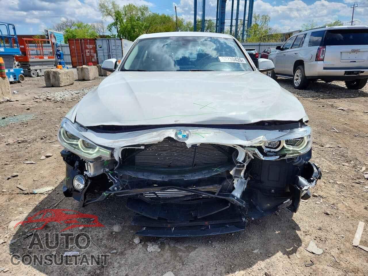 BMW 3 SERIES 2018 - WBA8A3C57JA486923
