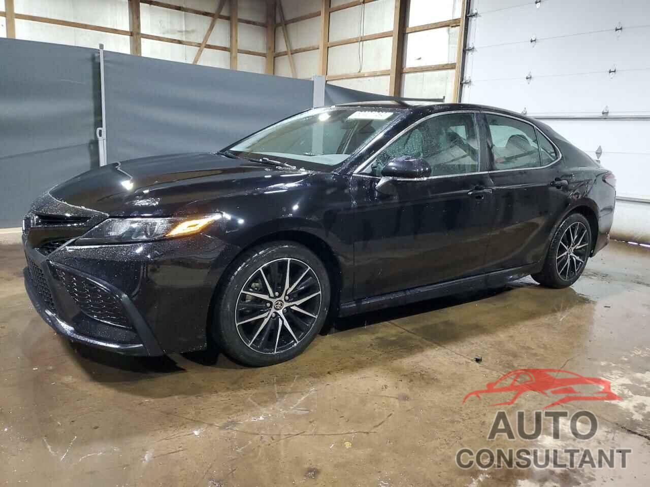 TOYOTA CAMRY 2022 - 4T1G11AK7NU624777