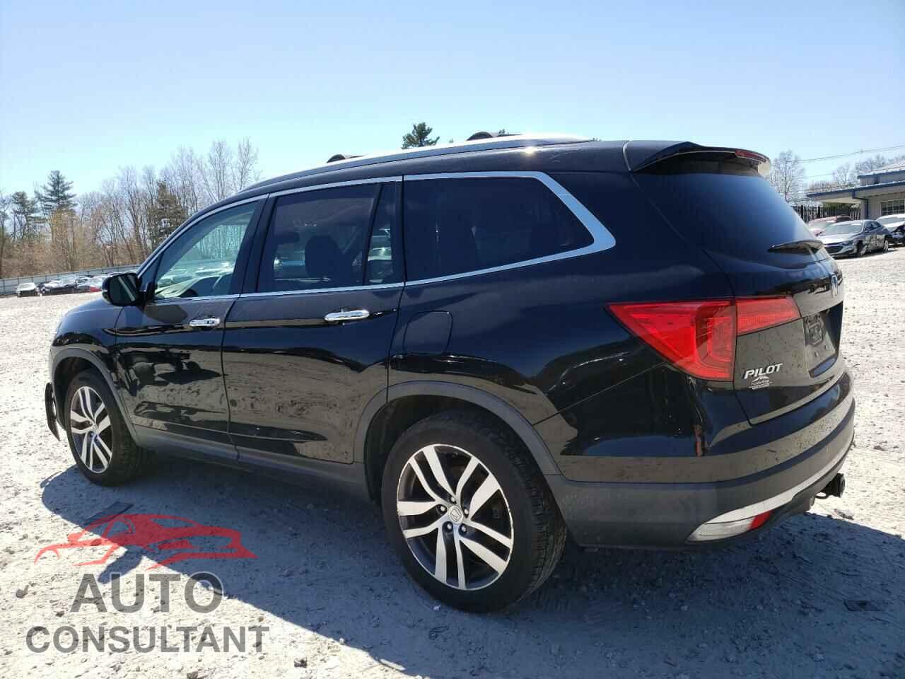 HONDA PILOT 2017 - 5FNYF6H95HB025156