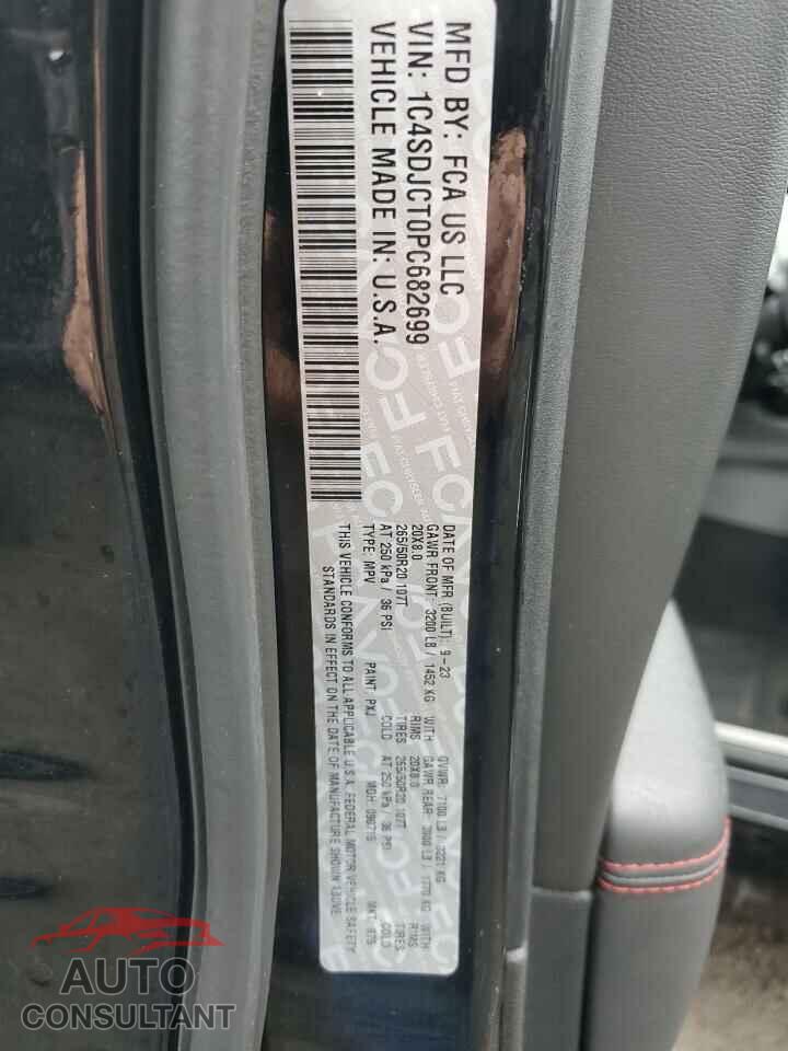 DODGE DURANGO 2023 - 1C4SDJCT0PC682699