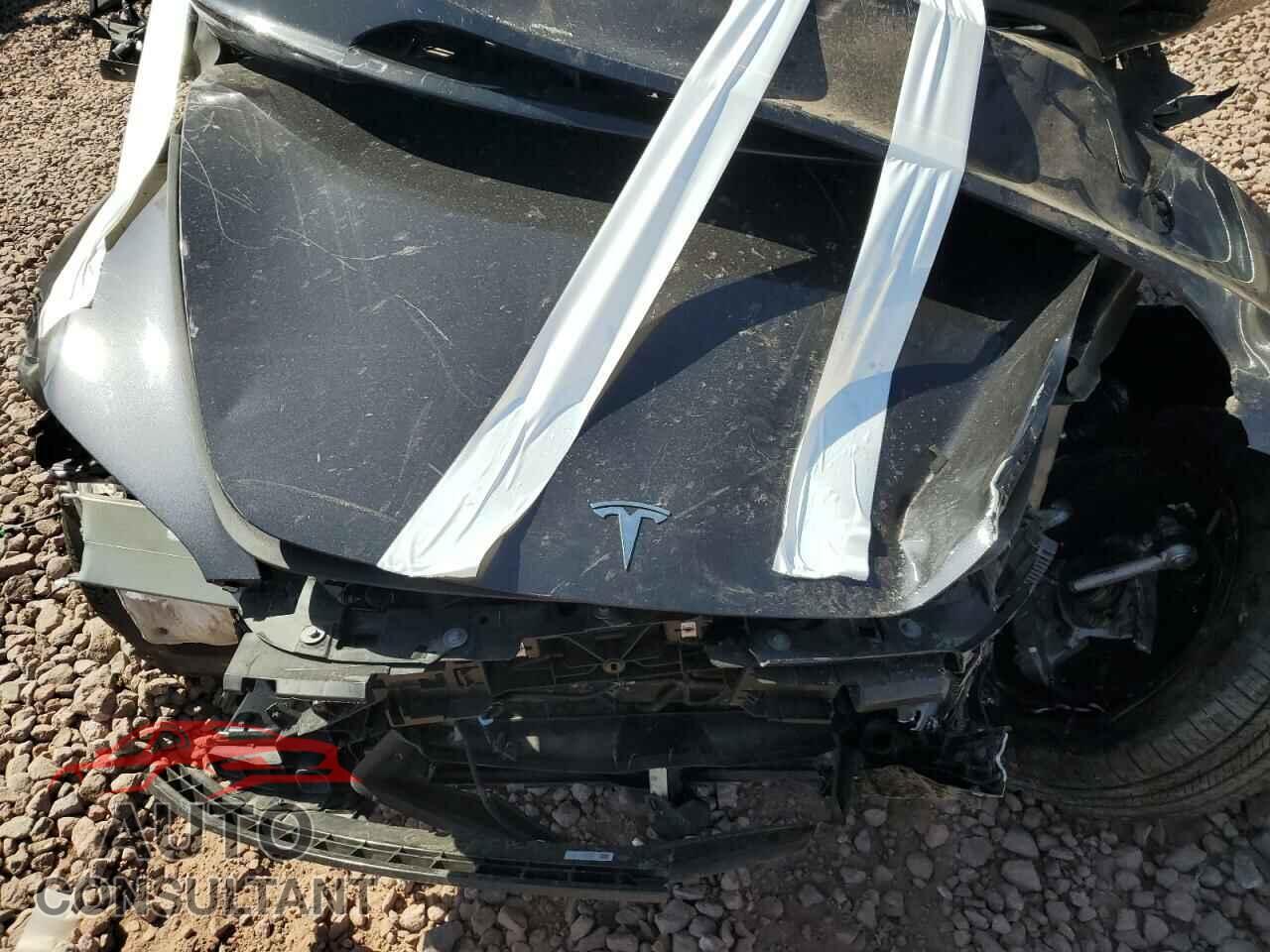 TESLA MODEL 3 2024 - 5YJ3E1EB2RF799213