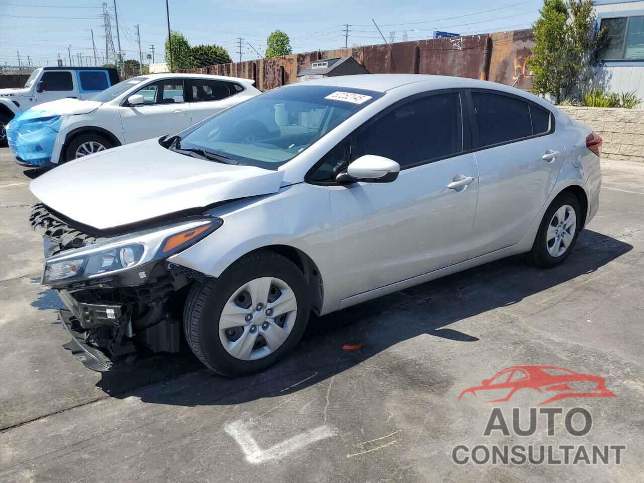KIA FORTE 2018 - 3KPFK4A70JE209058