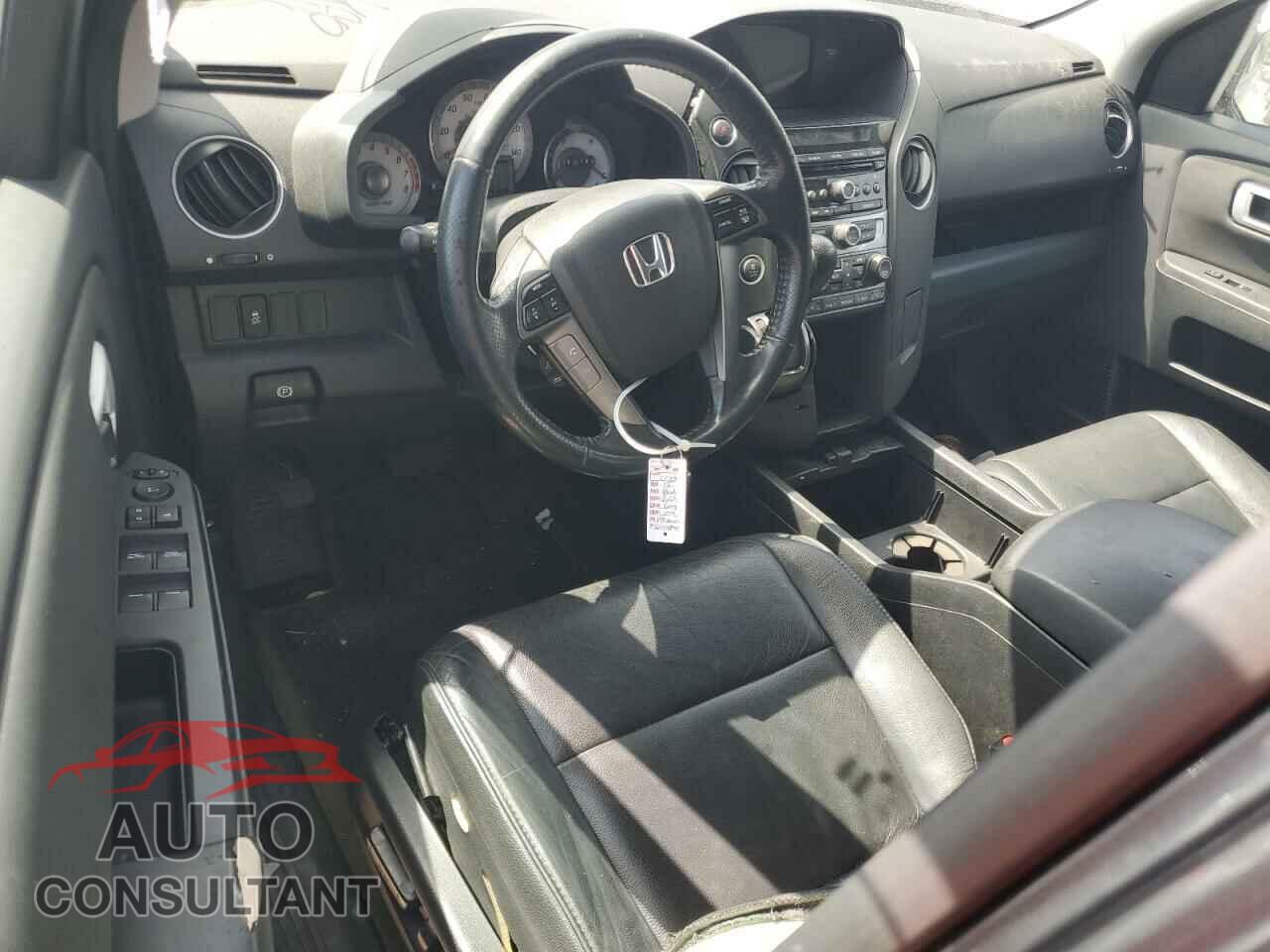 HONDA PILOT 2015 - 5FNYF4H58FB001044