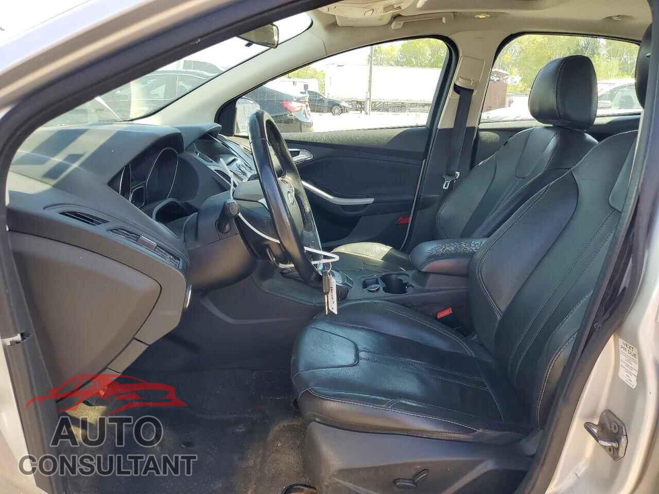 FORD FOCUS 2013 - 1FADP3F29DL205107