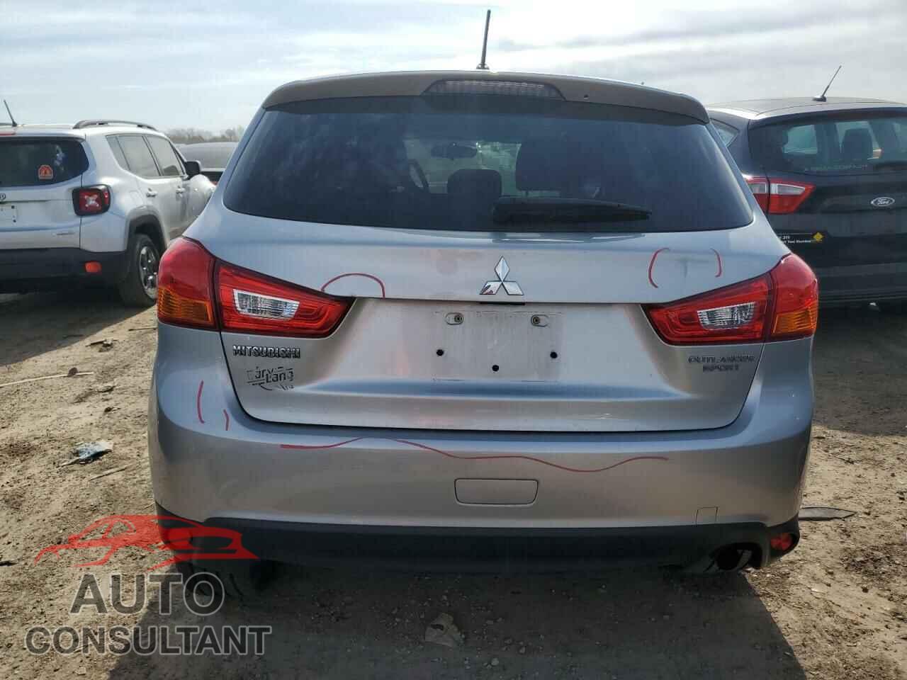MITSUBISHI OUTLANDER 2015 - 4A4AP3AU2FE010052
