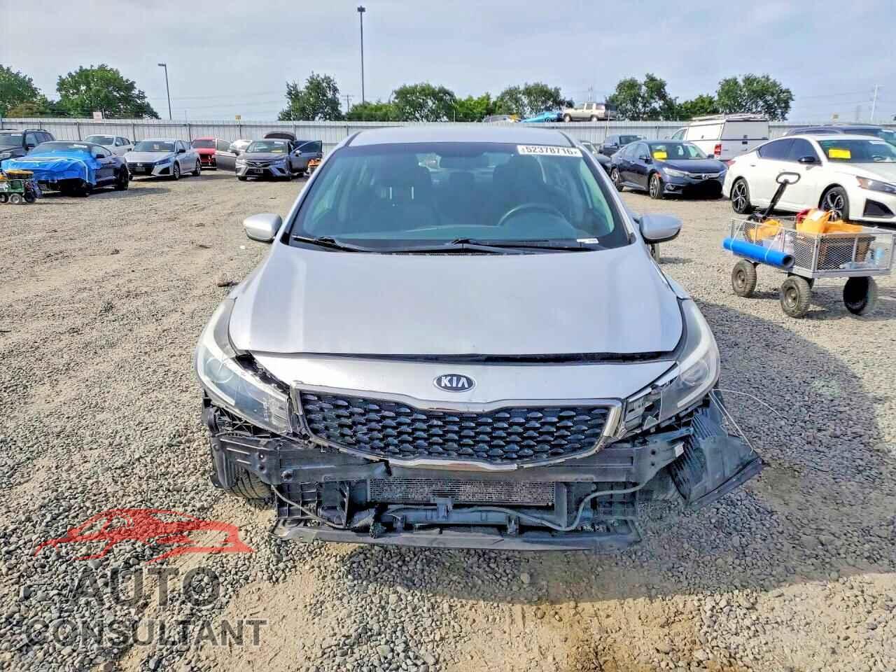 KIA FORTE 2017 - 3KPFK4A79HE044203