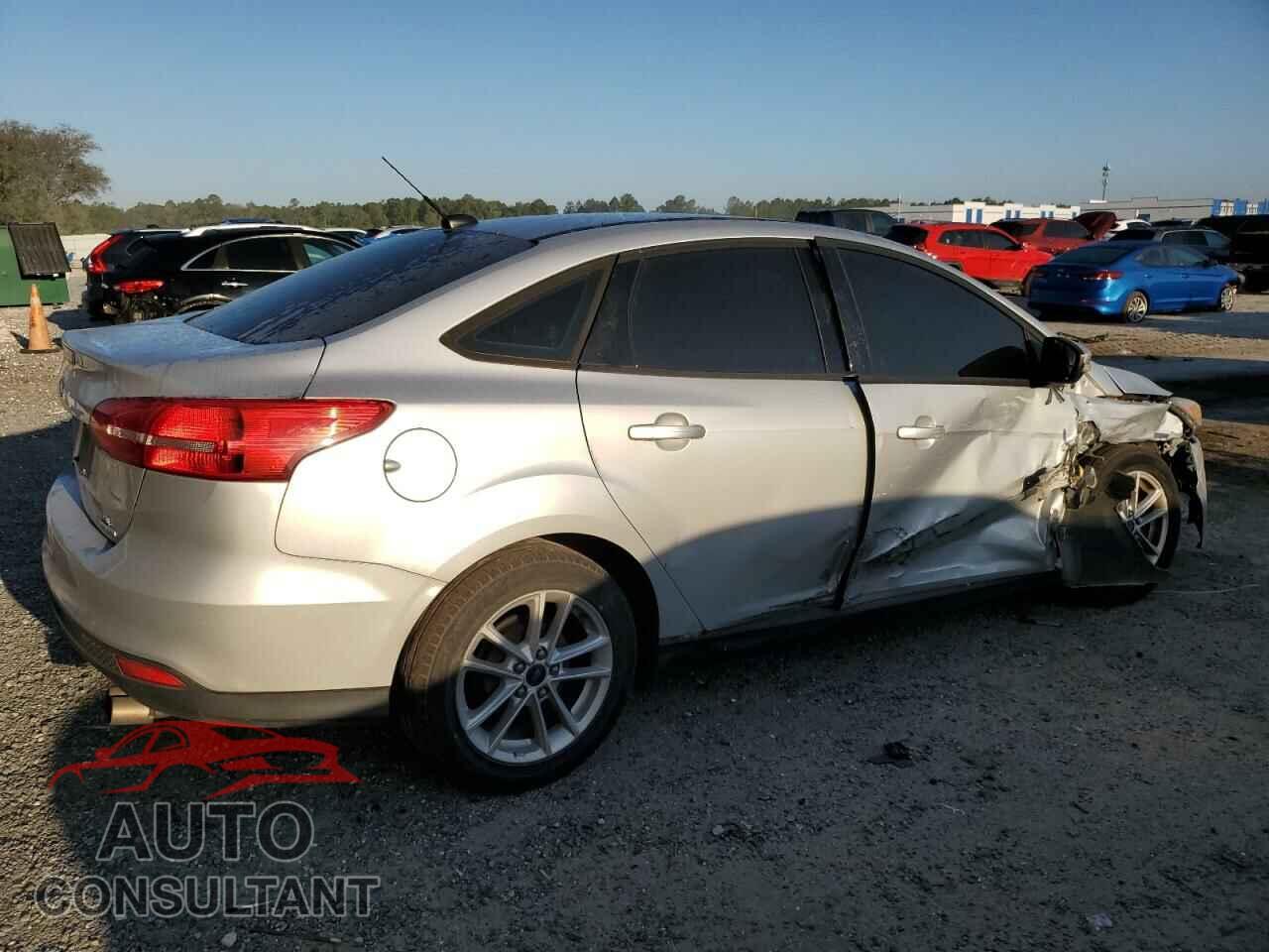 FORD FOCUS 2015 - 1FADP3F22FL360634