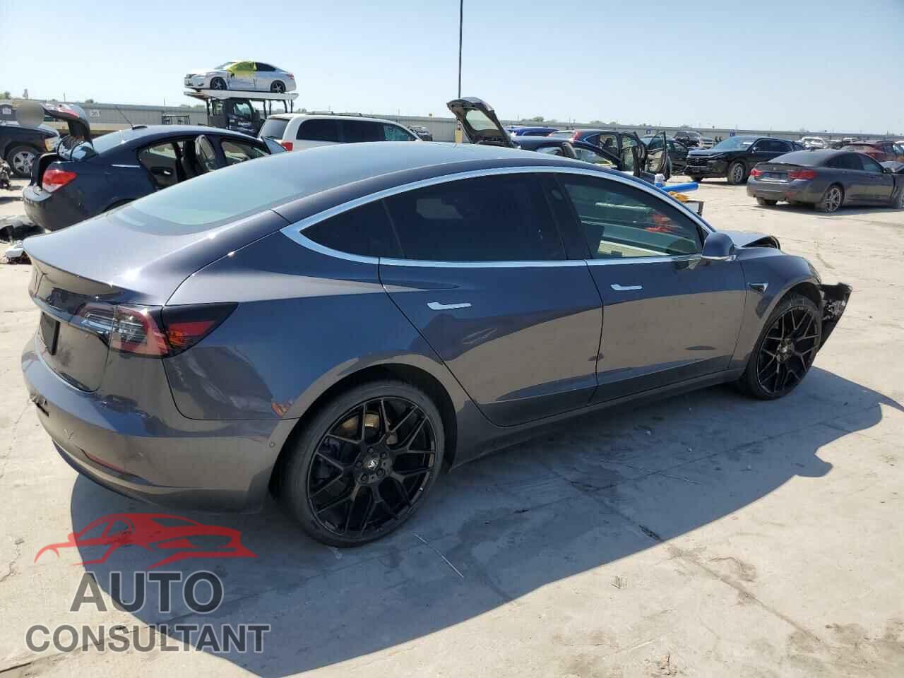 TESLA MODEL 3 2019 - 5YJ3E1EA3KF317085