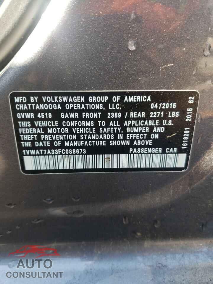 VOLKSWAGEN PASSAT 2015 - 1VWAT7A33FC088673