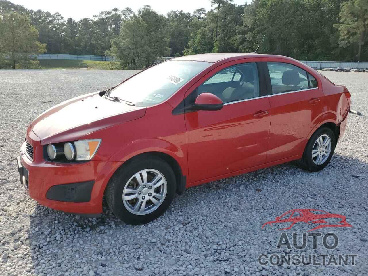 CHEVROLET SONIC 2013 - 1G1JC5SH2D4157127