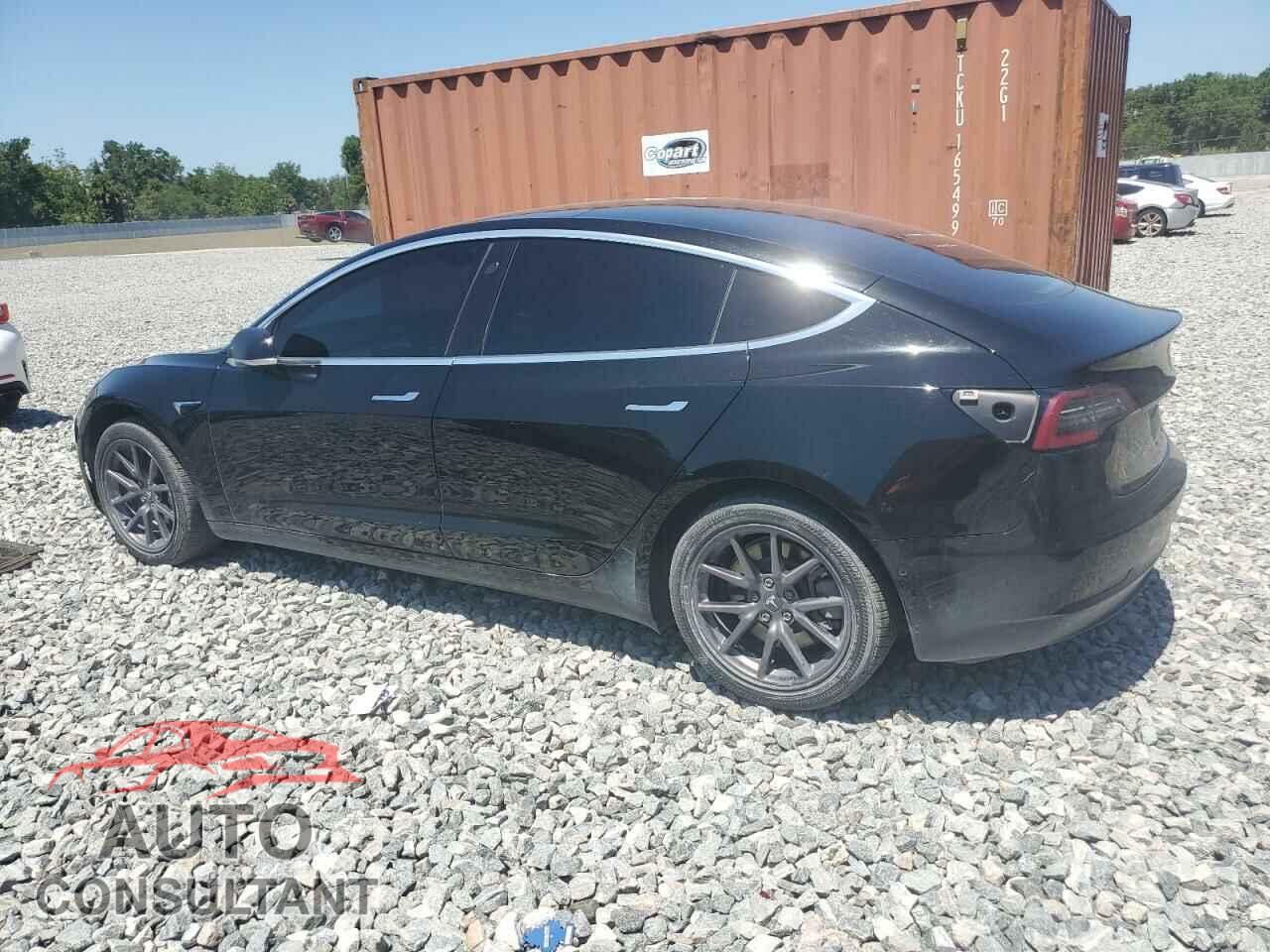 TESLA MODEL 3 2018 - 5YJ3E1EA1JF034411
