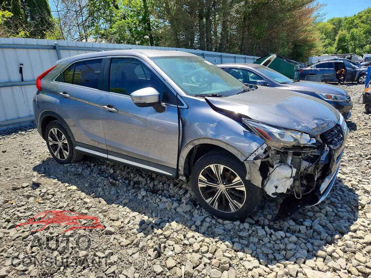 MITSUBISHI ECLIPSE 2018 - JA4AT5AA5JZ068673