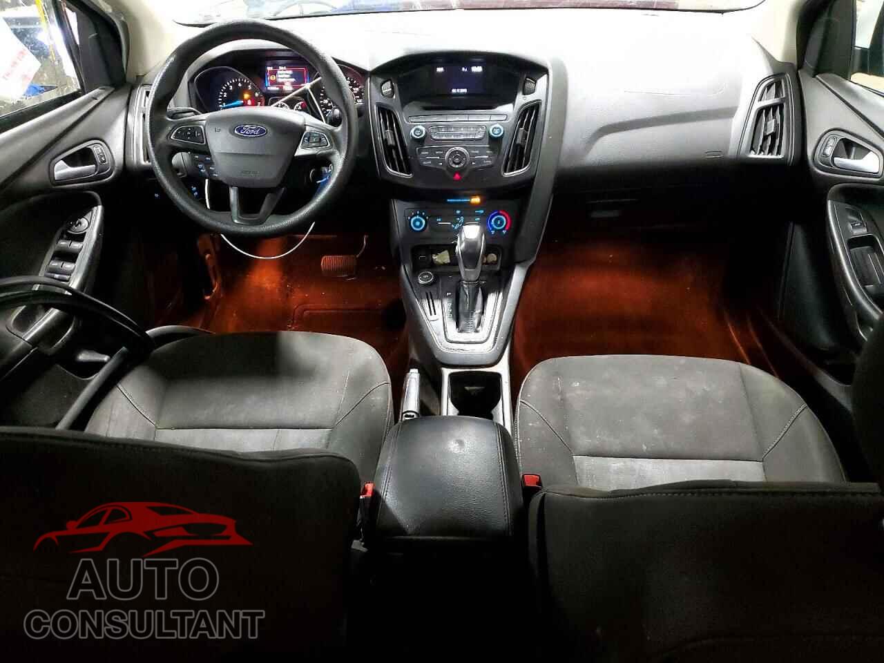 FORD FOCUS 2015 - 1FADP3F27FL262909