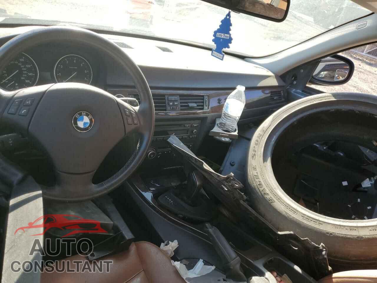 BMW 3 SERIES 2011 - WBAPH7C50BE681996