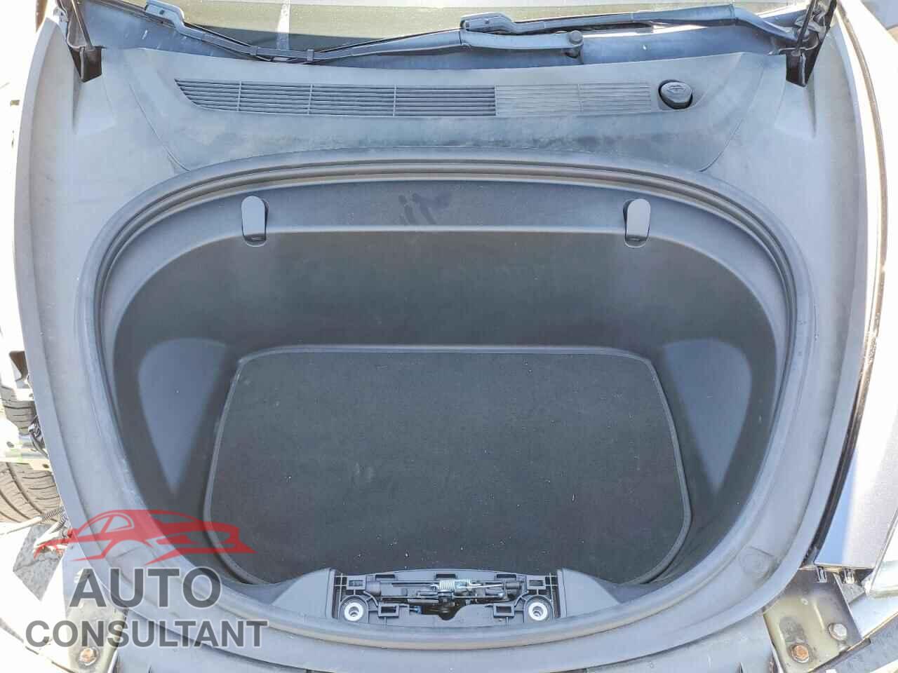 TESLA MODEL 3 2018 - 5YJ3E1EA9JF158510