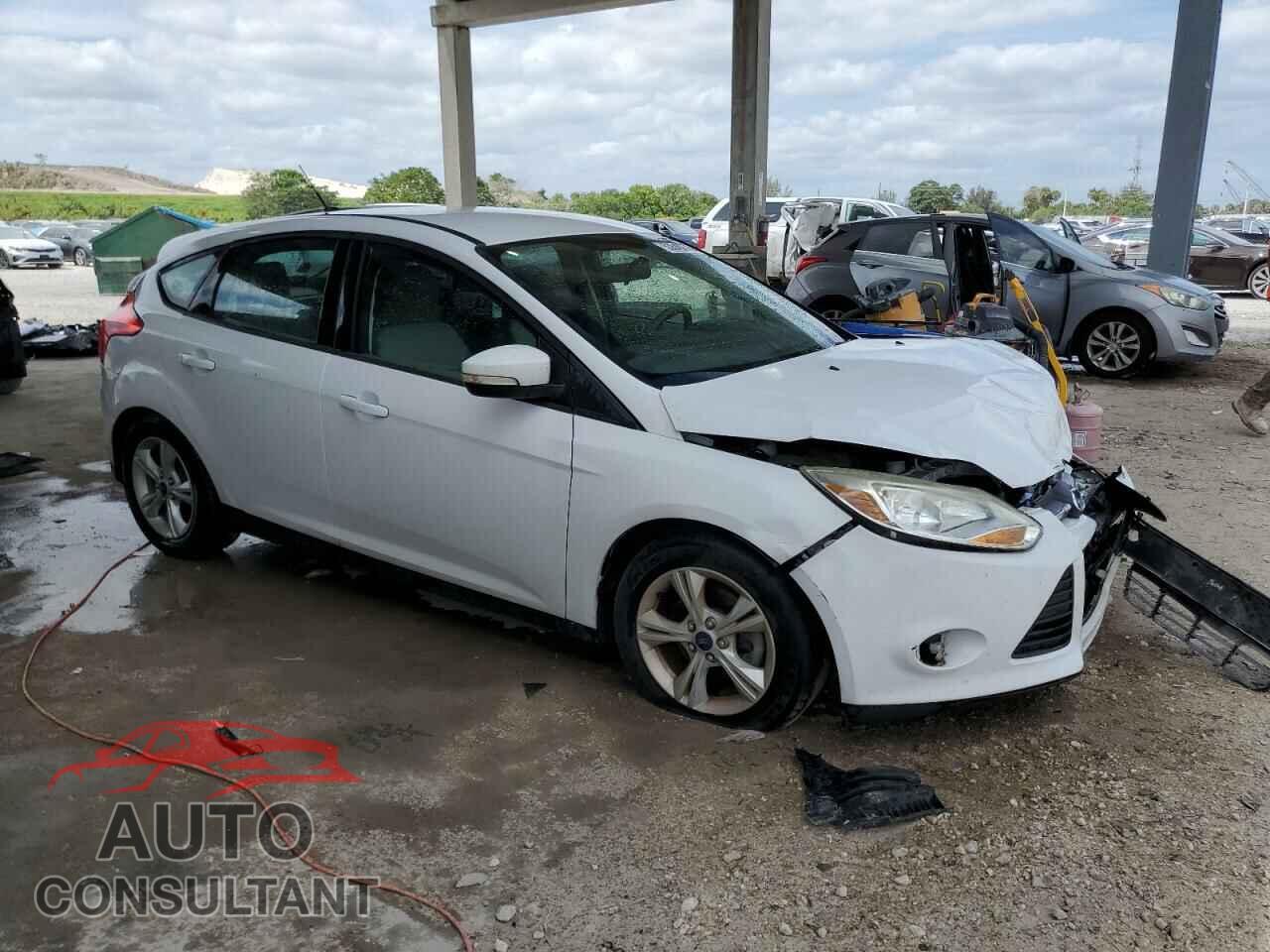FORD FOCUS 2014 - 1FADP3K27EL426812