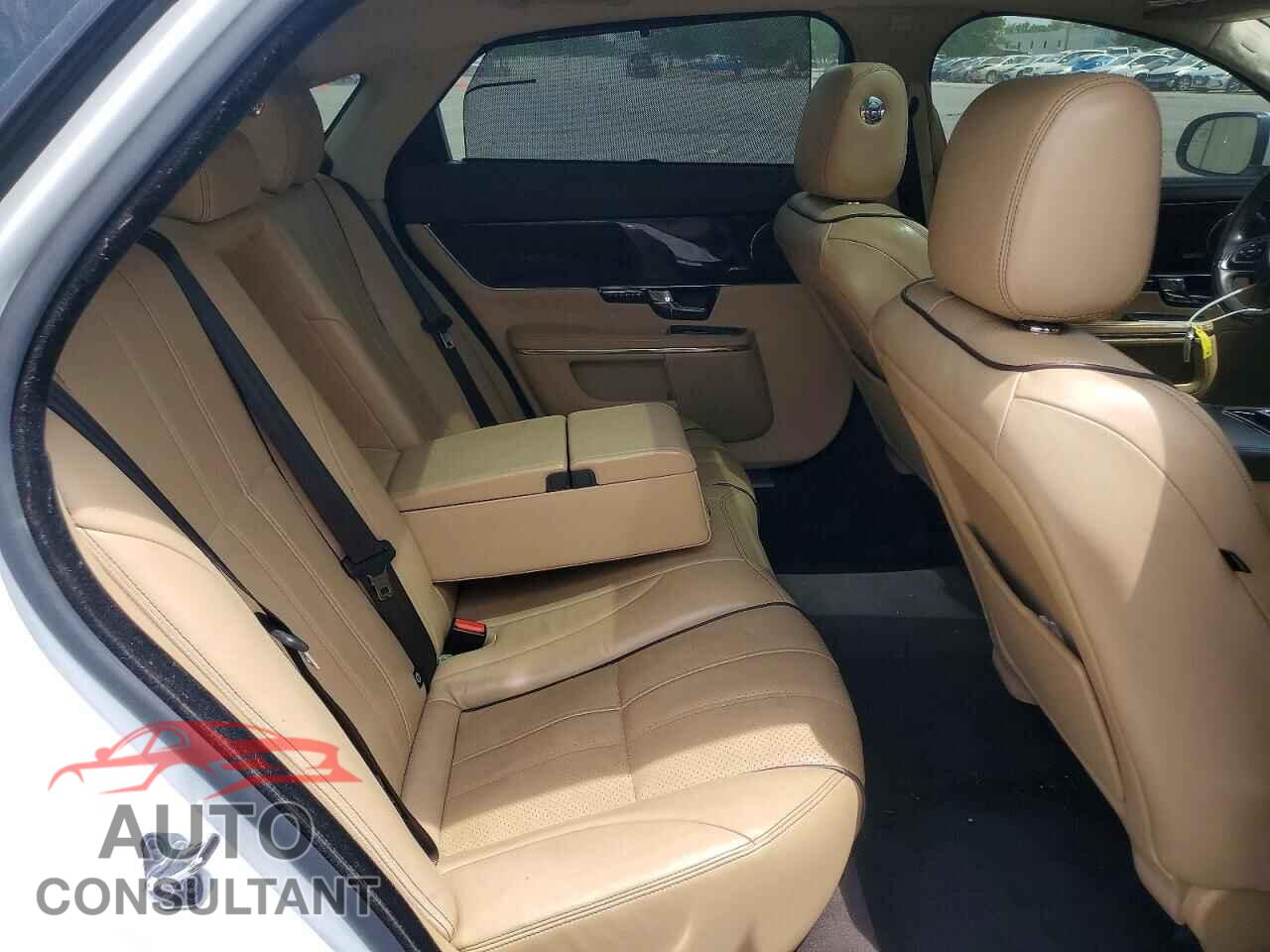 JAGUAR XJ 2013 - SAJWA2G10DLV53383