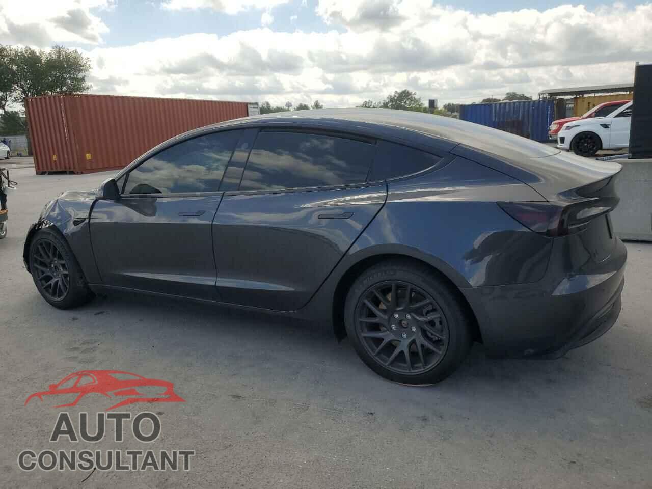 TESLA MODEL 3 2024 - 5YJ3E1EA3RF752232