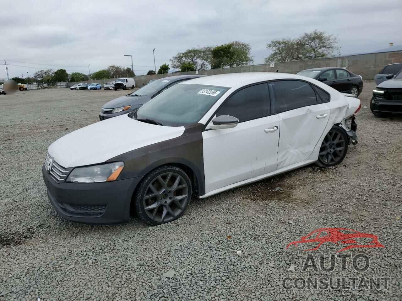 VOLKSWAGEN PASSAT 2012 - 1VWAP7A35CC073608