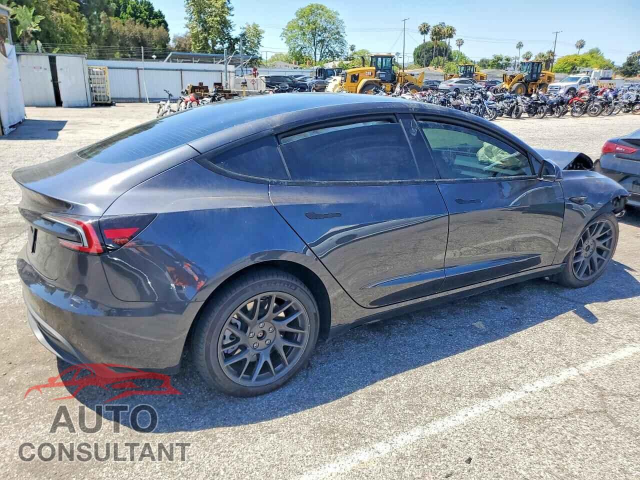 TESLA MODEL 3 2025 - 5YJ3E1EA0SF985376
