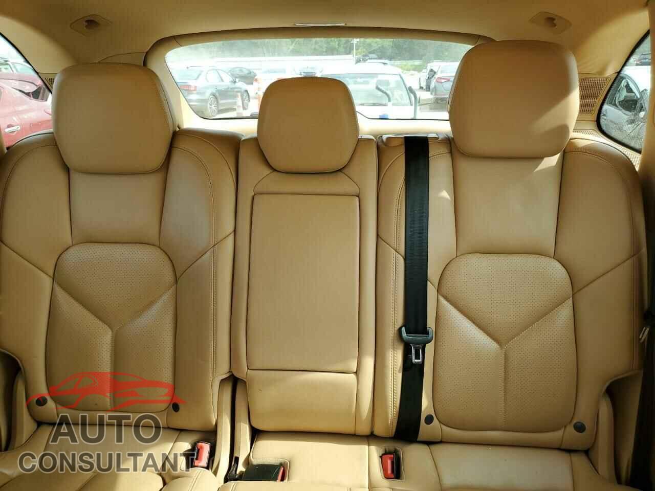 PORSCHE CAYENNE 2016 - WP1AA2A26GKA36074