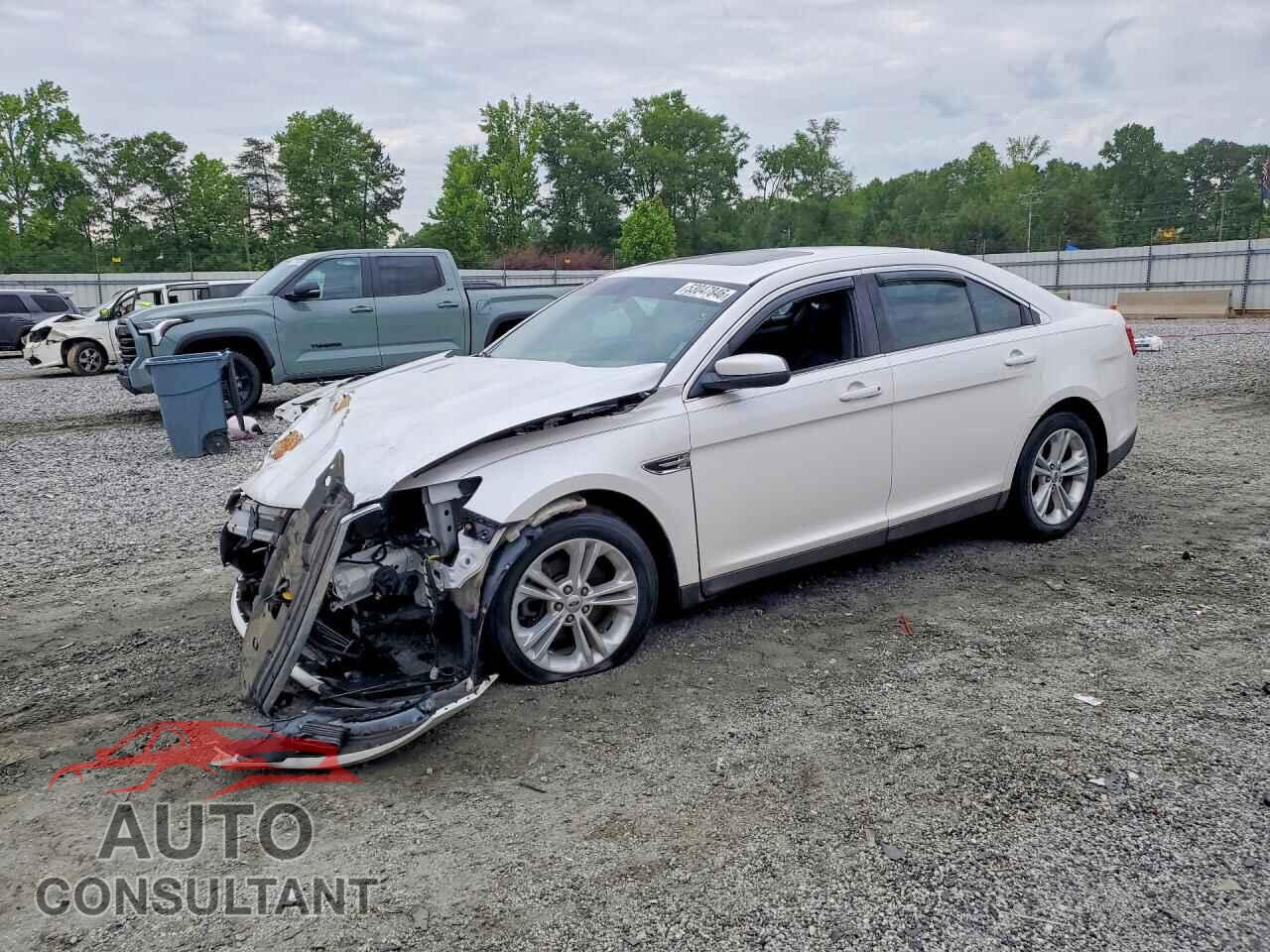 FORD TAURUS 2015 - 1FAHP2E88FG172646