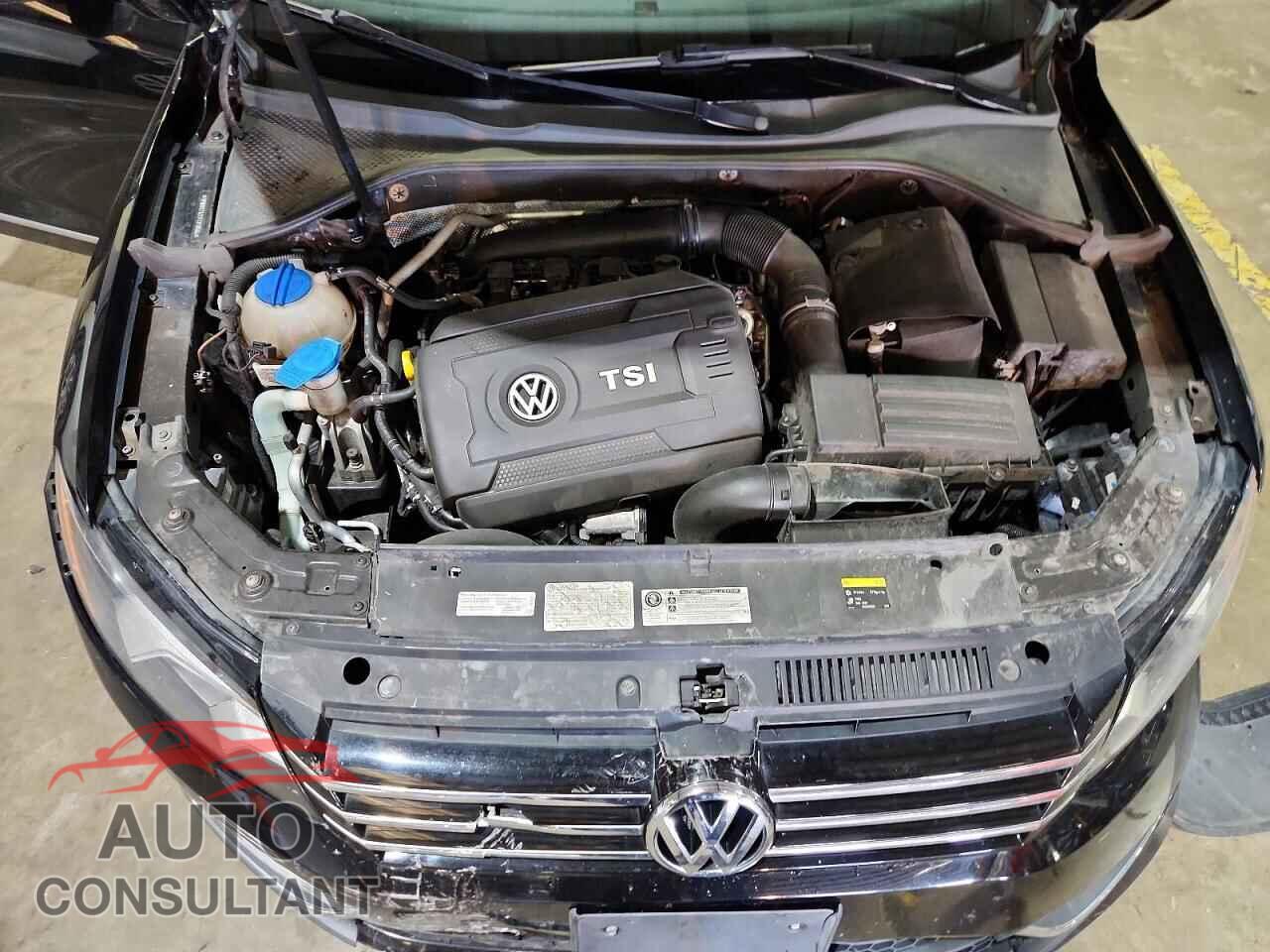 VOLKSWAGEN PASSAT 2015 - 1VWBS7A31FC018564