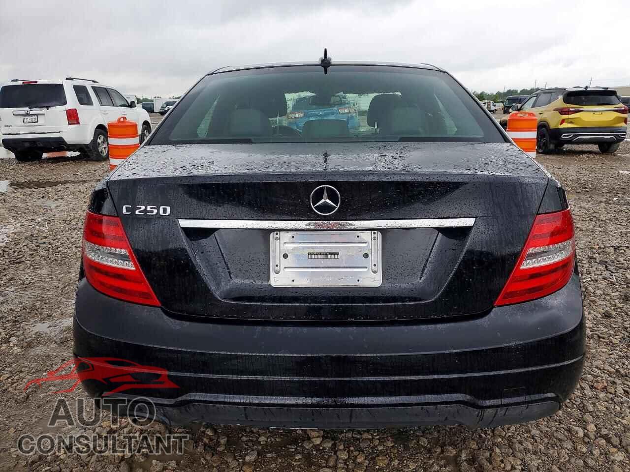 MERCEDES-BENZ C-CLASS 2014 - WDDGF4HB7EA948705