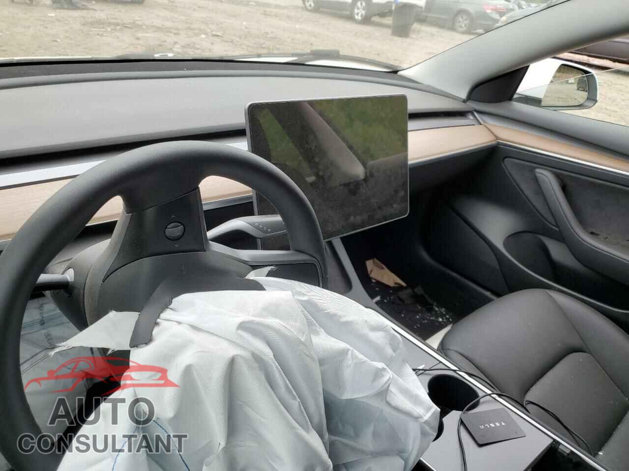 TESLA MODEL 3 2021 - 5YJ3E1EA0MF063676