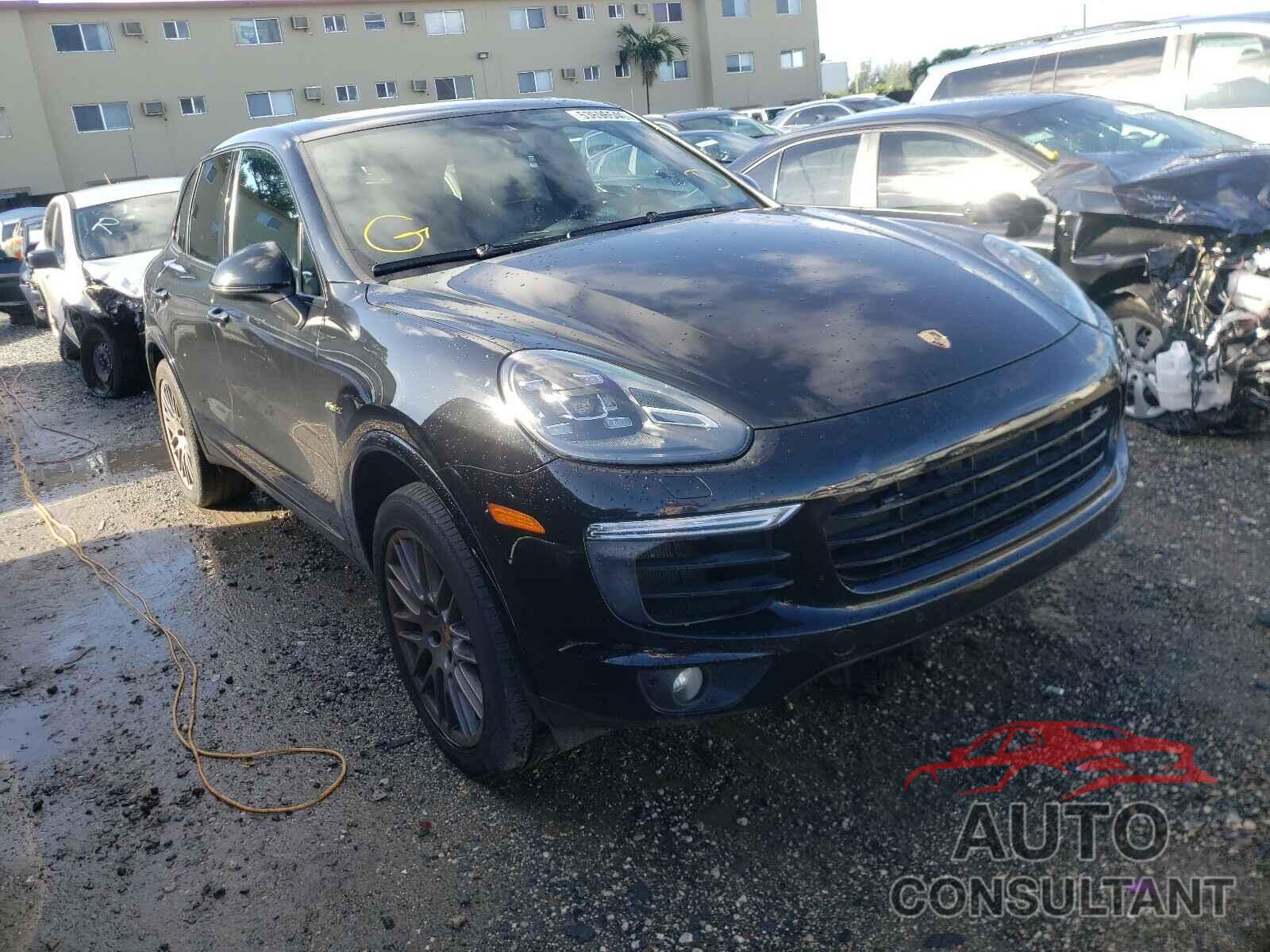 PORSCHE CAYENNE 2018 - WP1AE2A24JLA71878