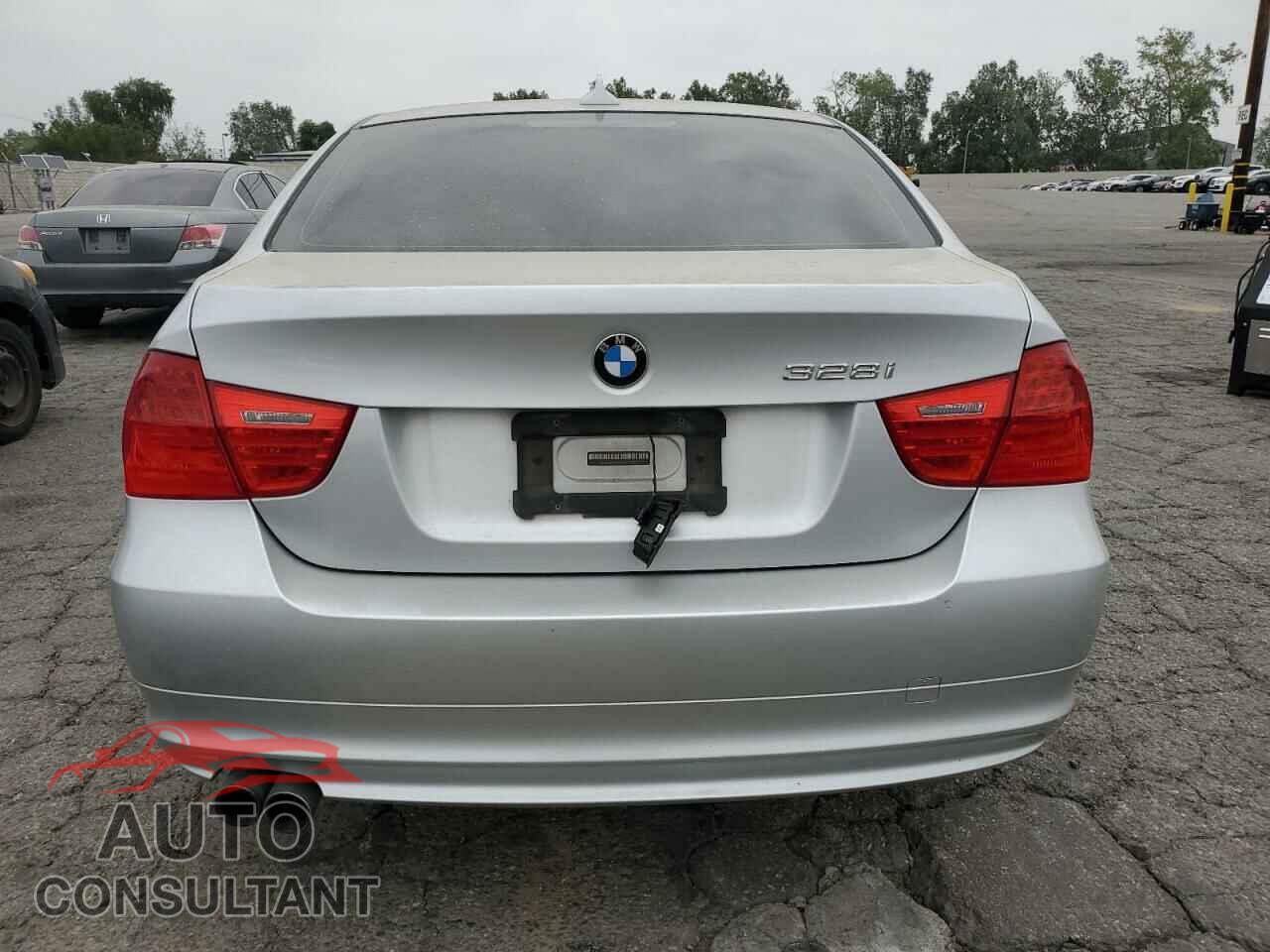 BMW 3 SERIES 2010 - WBAPH7G51ANM47939