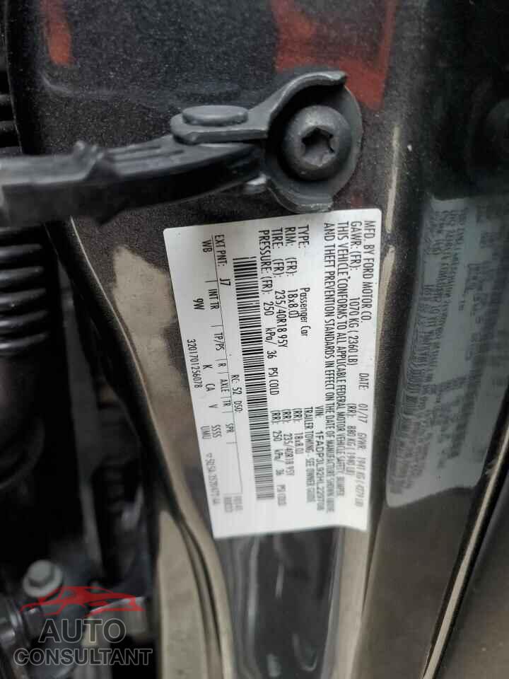 FORD FOCUS 2017 - 1FADP3L92HL229708