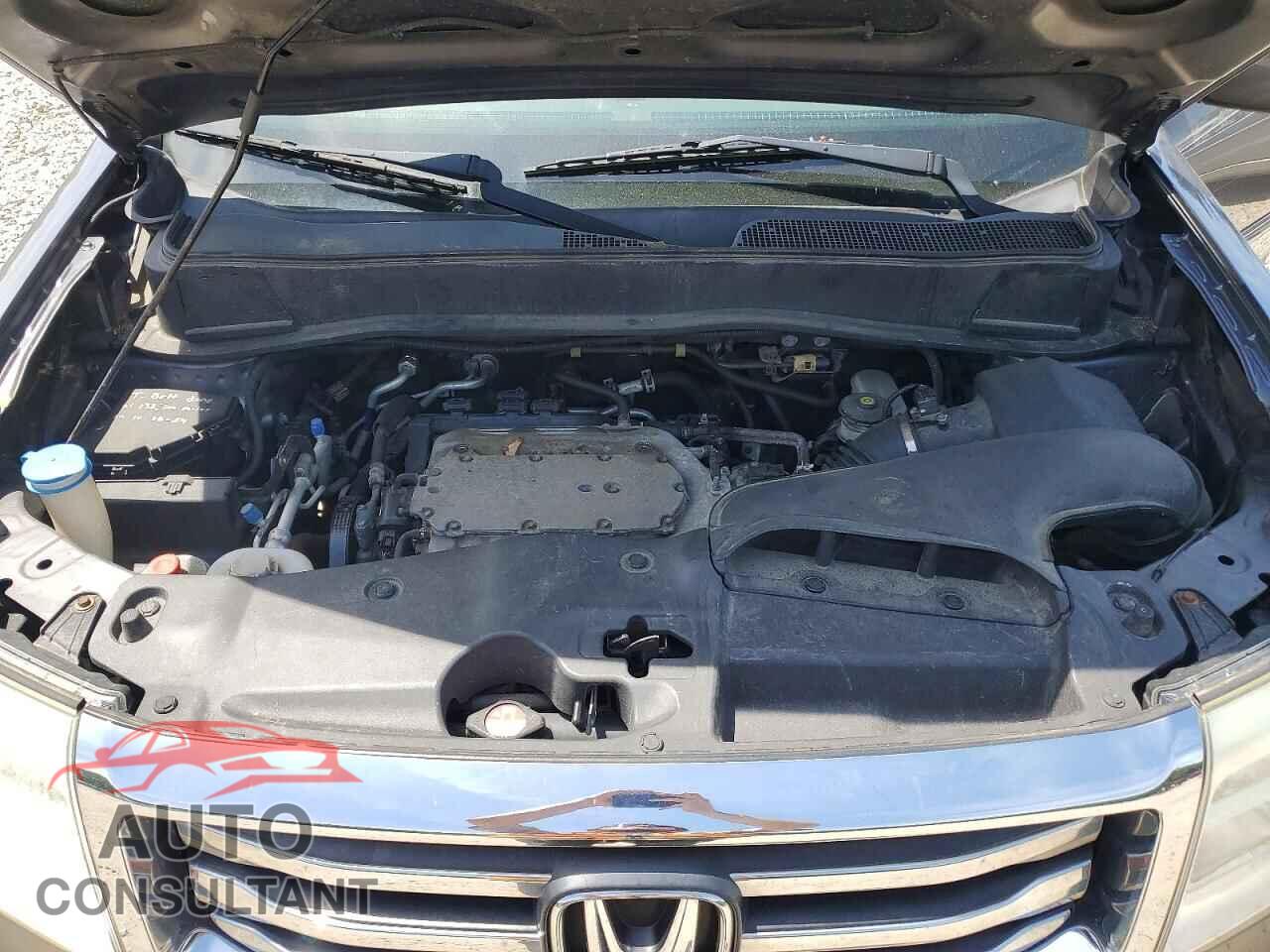 HONDA PILOT 2014 - 5FNYF4H5XEB008656