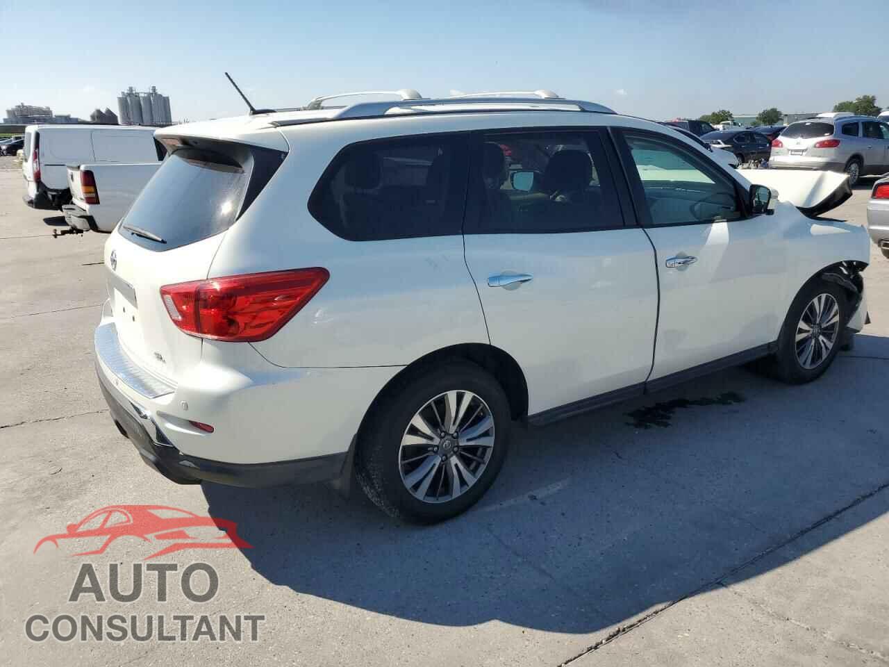 NISSAN PATHFINDER 2017 - 5N1DR2MN0HC644466