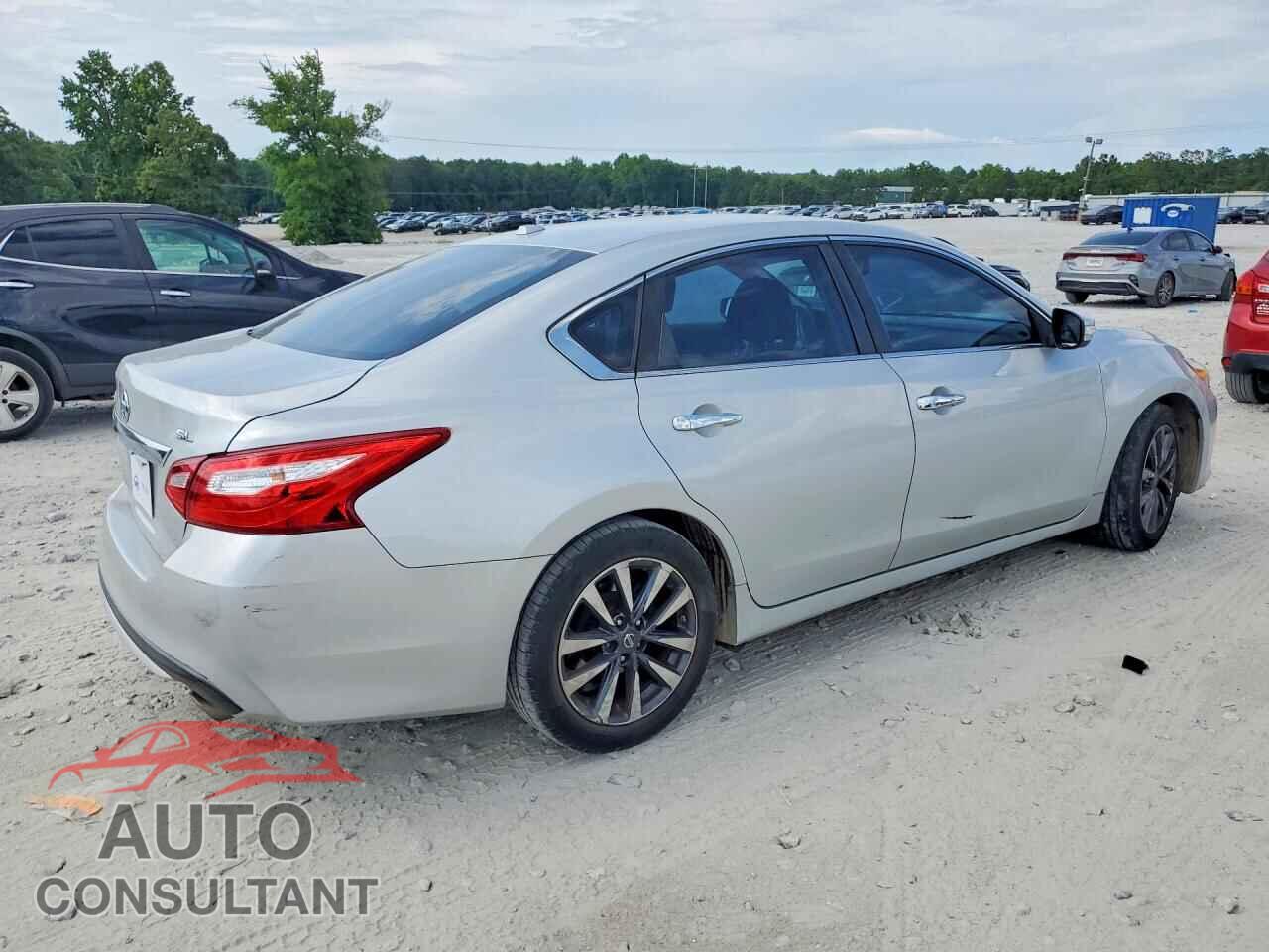 NISSAN ALTIMA 2017 - 1N4AL3AP8HC195712