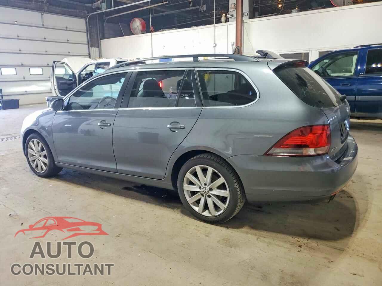 VOLKSWAGEN JETTA 2010 - 3VWPL7AJ4AM686528