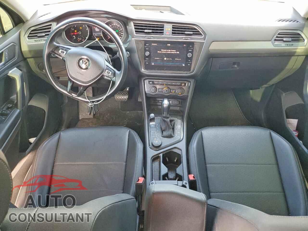 VOLKSWAGEN TIGUAN 2019 - 3VV2B7AX3KM164433