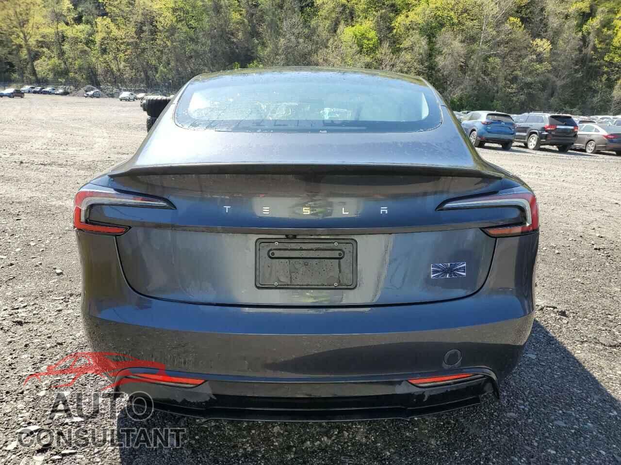 TESLA MODEL 3 2024 - 5YJ3E1ET2RF856616