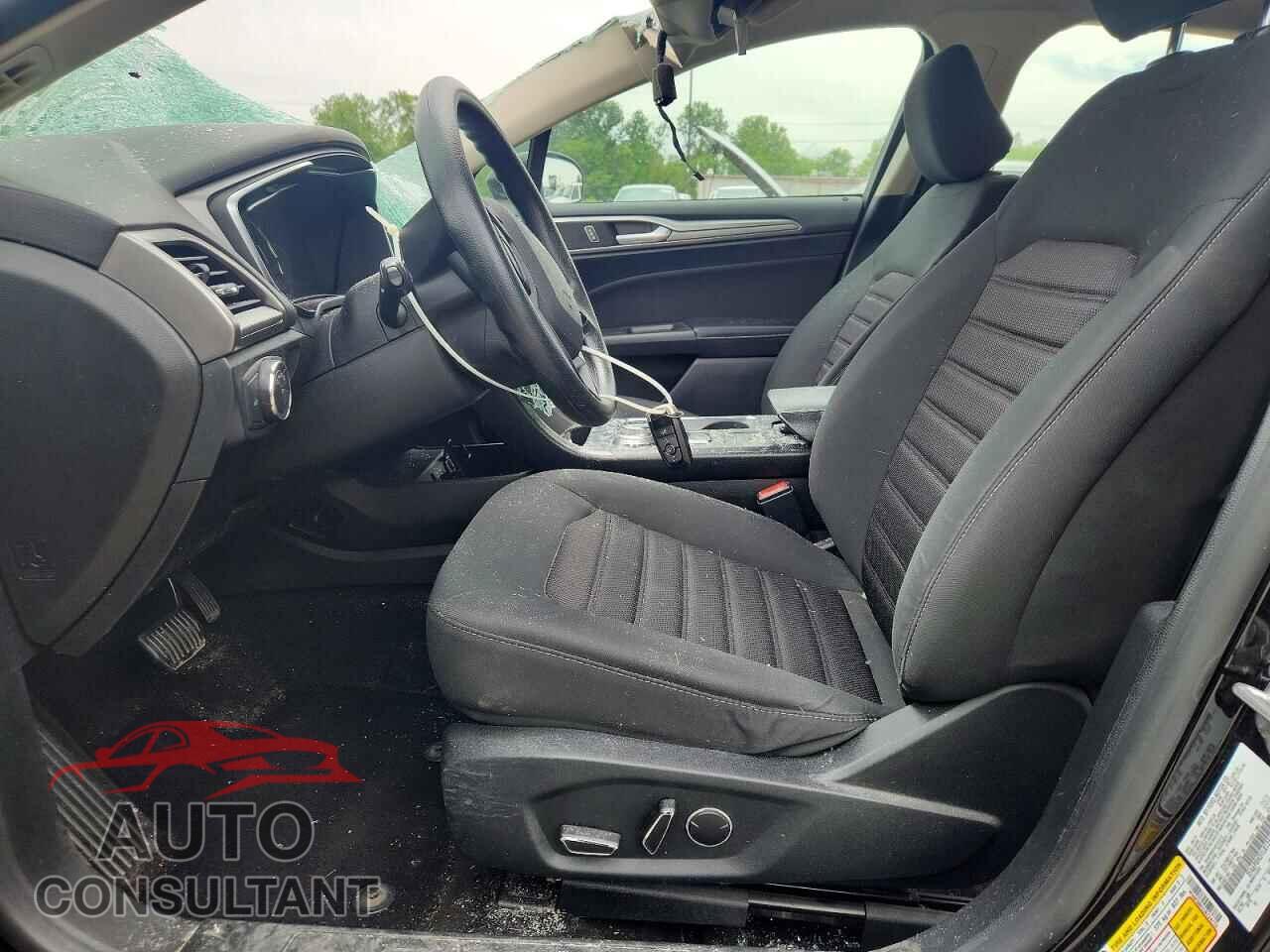FORD FUSION 2020 - 3FA6P0HD1LR124172