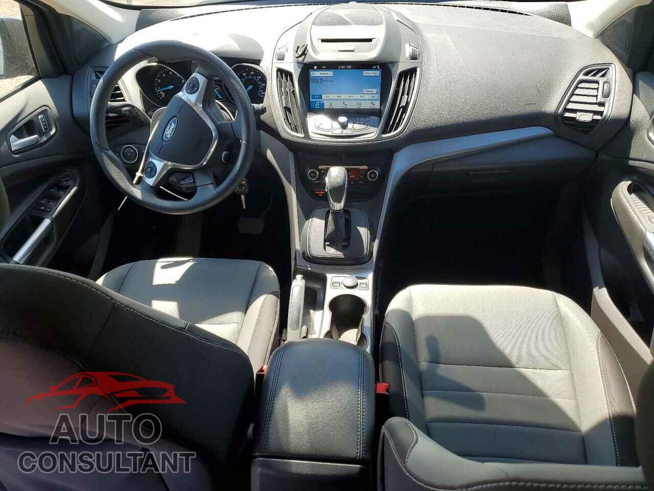 FORD ESCAPE 2016 - 1FMCU9GX5GUA53266