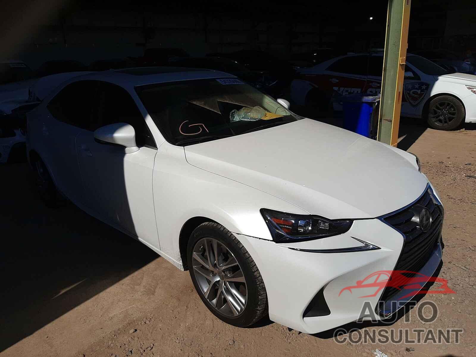 LEXUS IS 2020 - JTHAA1D23L5102210