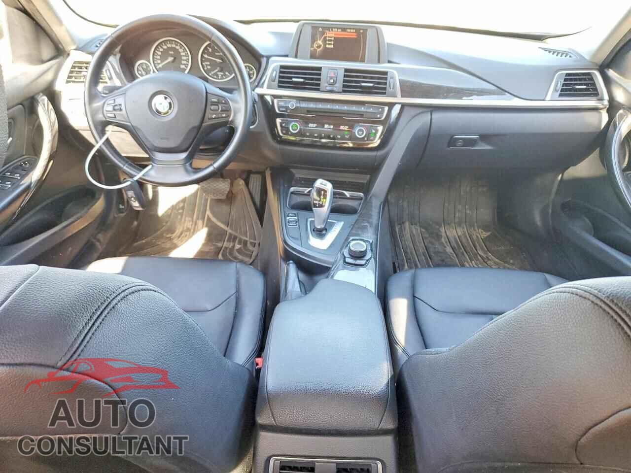 BMW 3 SERIES 2016 - WBA8A3C51GK689924