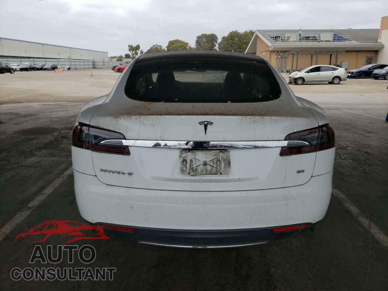 TESLA MODEL S 2013 - 5YJSA1CN1DFP14049