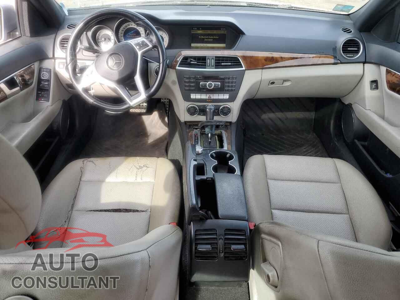 MERCEDES-BENZ C-CLASS 2012 - WDDGF8BB2CA604776