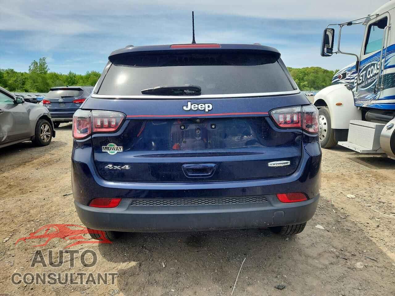 JEEP COMPASS 2018 - 3C4NJDBB4JT175753
