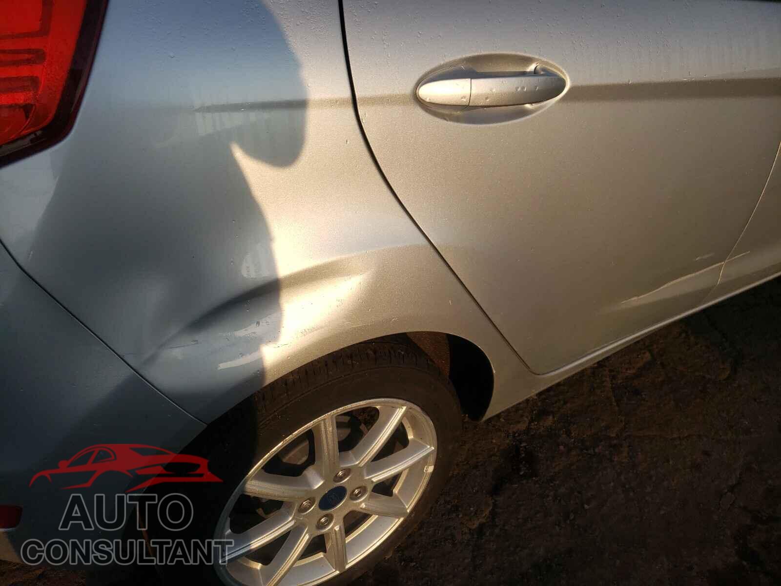 FORD FIESTA 2019 - 3FADP4EJ2KM148193